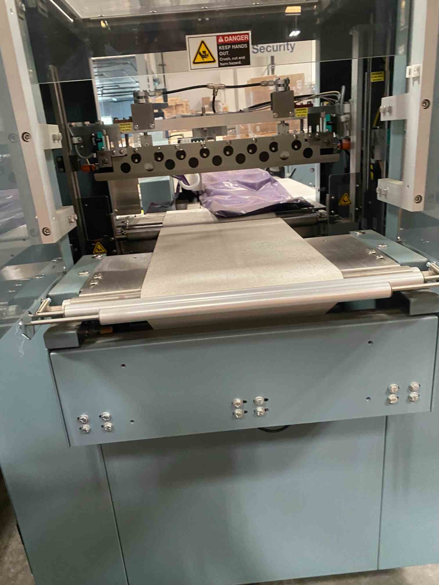 Sealed Air F1AC-FW Flow Wrapper Mailer System – 2020 – Automated E-Commerce Packaging Machine - Image 2