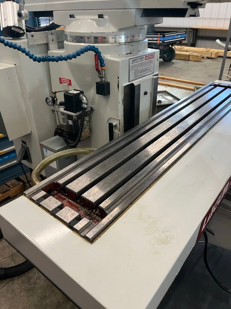 Republic Lagun MM III Manual Vertical Knee Mill, 2020 – Acu Rite DRO - Image 2