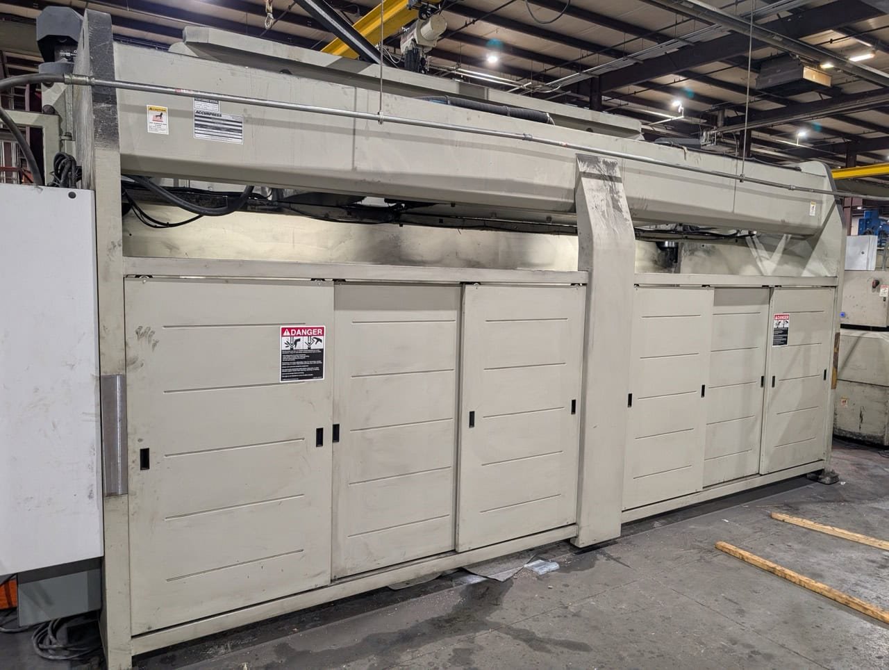 500 Ton x 20′ Accurpress 450020 CNC Press Brake, 2018 – Accel Package, 6 Axis Backgauge - Image 7