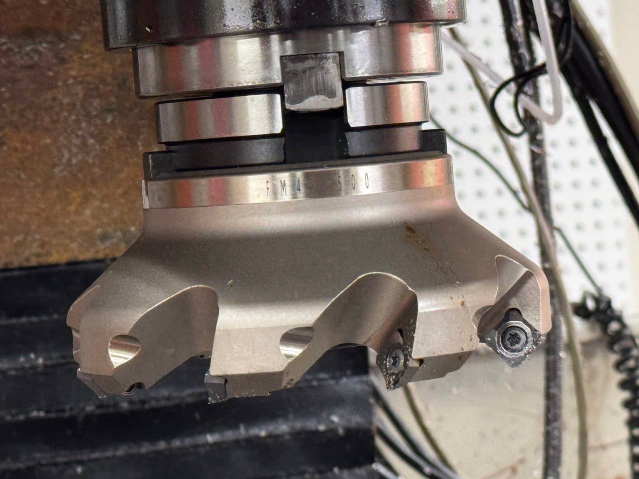 Millport Red Rhino CNC Knee Mill, 2006 – Troyke 5-Axis Rotary, Centroid M400 CNC Controller - Image 3