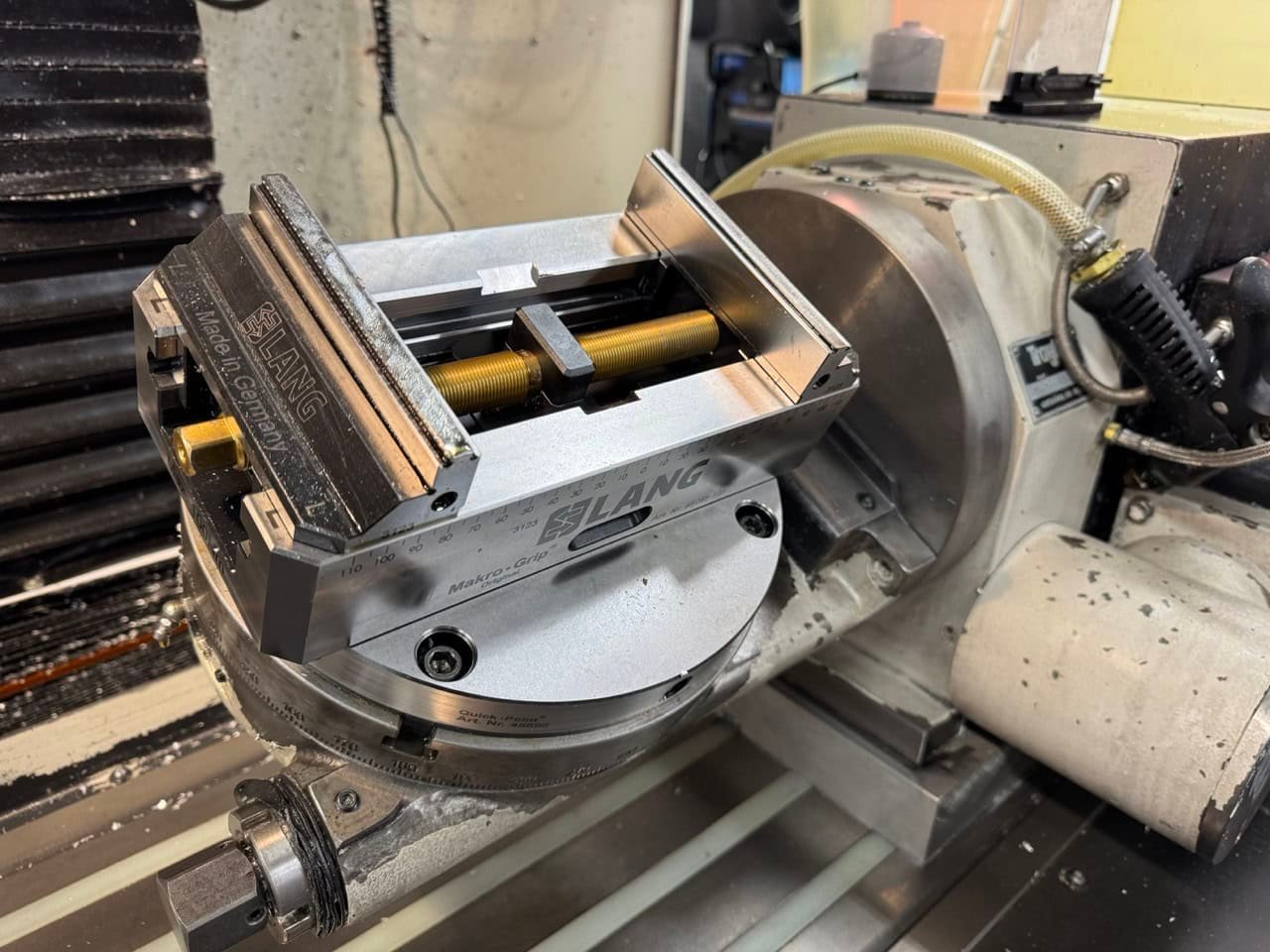 Millport Red Rhino CNC Knee Mill, 2006 – Troyke 5-Axis Rotary, Centroid M400 CNC Controller - Image 8