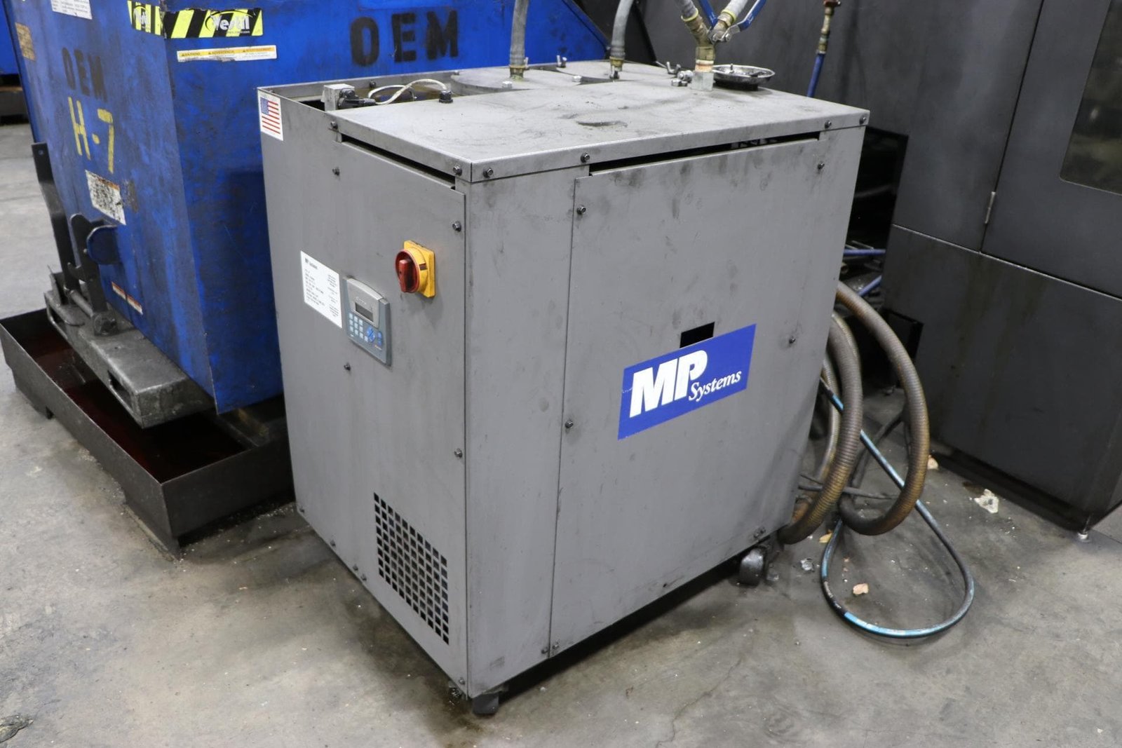 Okuma MA-600HII CNC Horizontal Machining Center, 2013 – Chip Conveyor - Image 15