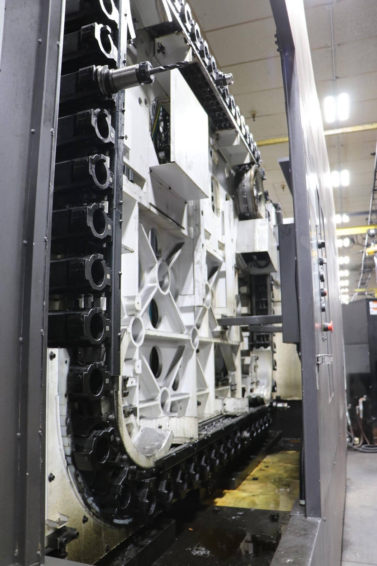 Okuma MA-600HII CNC Horizontal Machining Center, 2019 – Chip Conveyor, Through Spindle Coolant - Image 17