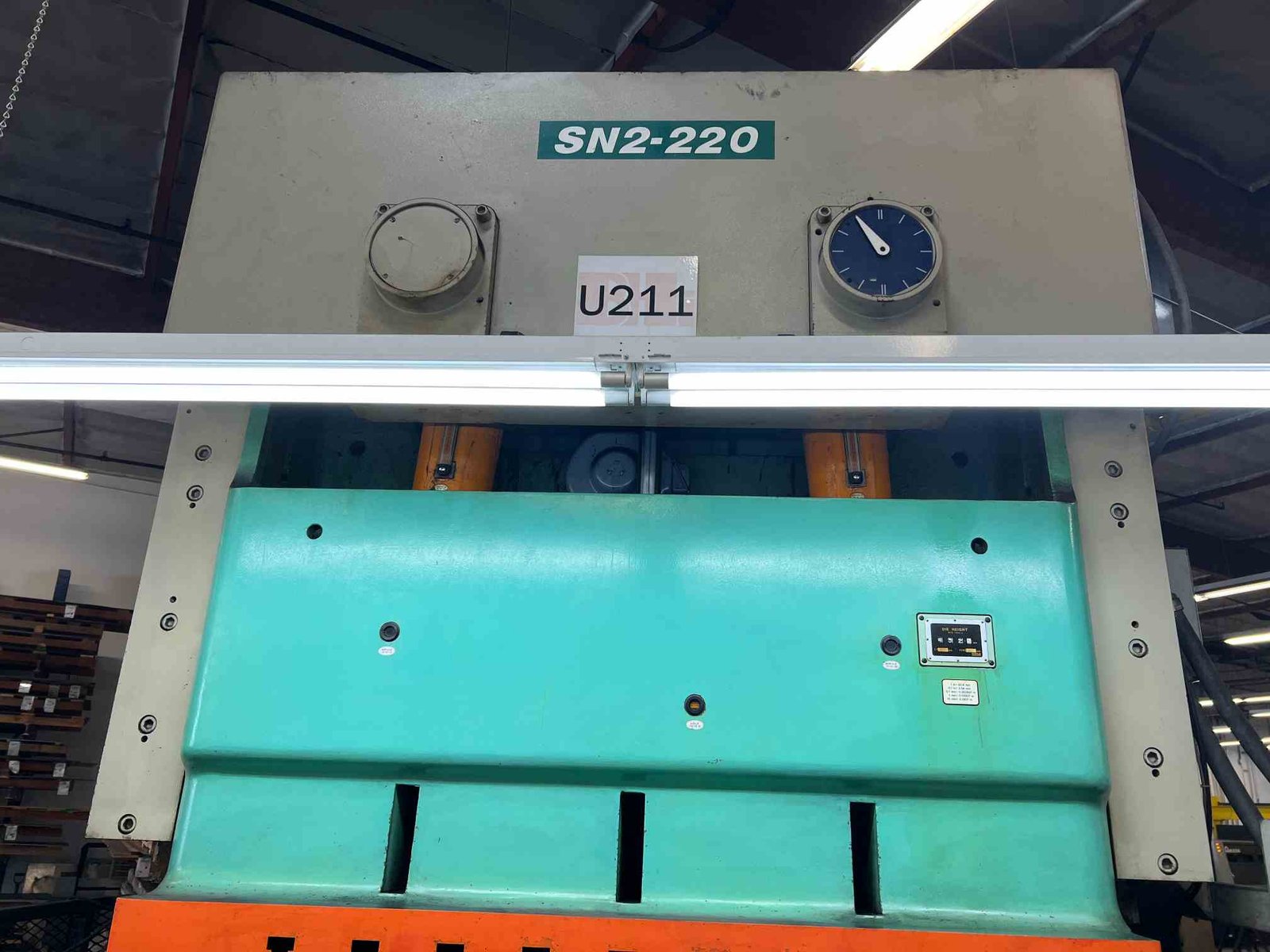 220 Ton Seyi SN2-220 Punch Press, 1998 - Image 3