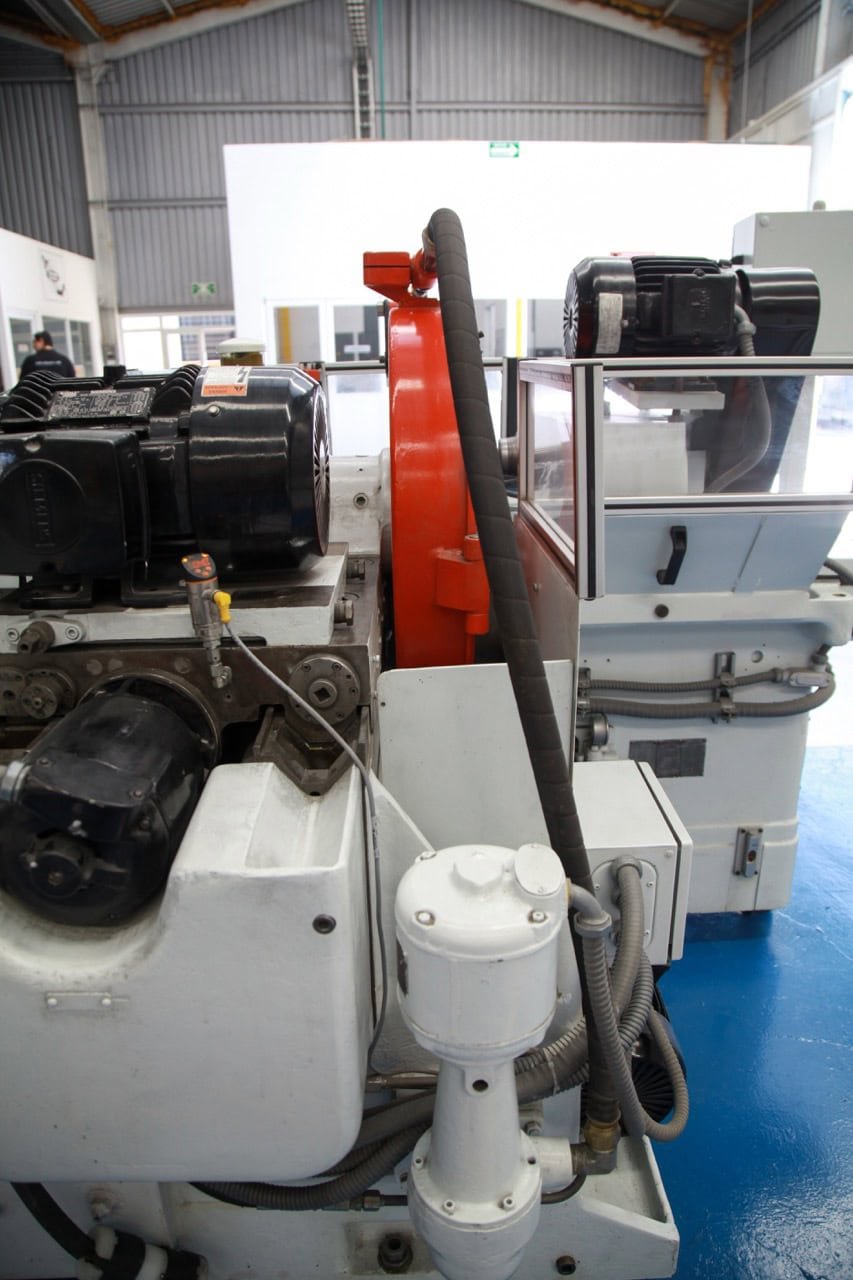 Cincinnati No. 2U-OD Hydraulic Universal Grinder, 1947 – REBUILT 2022 - Image 3