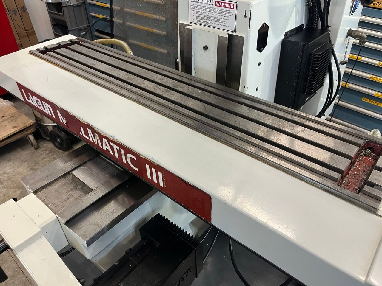 Republic Lagun MM III Manual Vertical Knee Mill, 2020 – Acu Rite DRO - Image 3