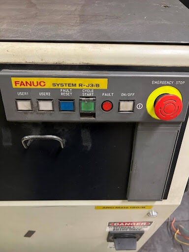 Lincoln Electric Dual Zone Weld Cell, Head and Tailstock, Fixed Table, Rj3iB Control, ArcMate 120iB - Image 4