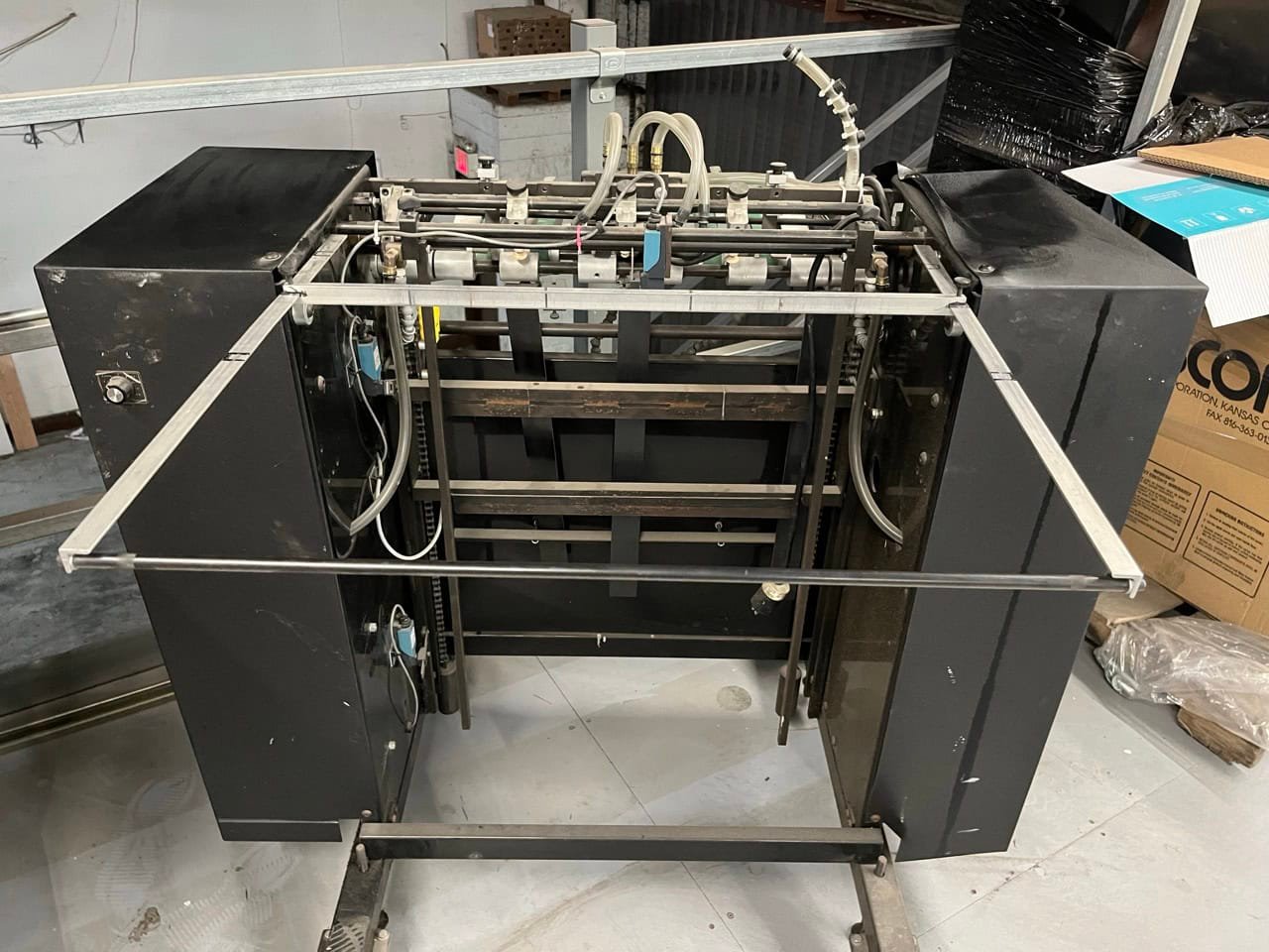 Graphic Wizard Vividcoater XDC 530 Micro UV Coater for Coating Paper or Paperboard, Includes Feeder - Image 4