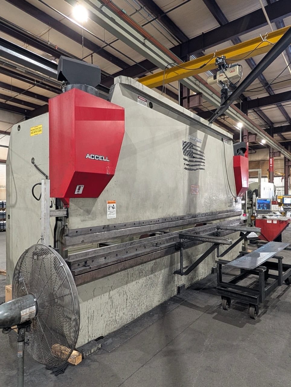 500 Ton x 20′ Accurpress 450020 CNC Press Brake, 2018 – Accel Package, 6 Axis Backgauge - Image 4