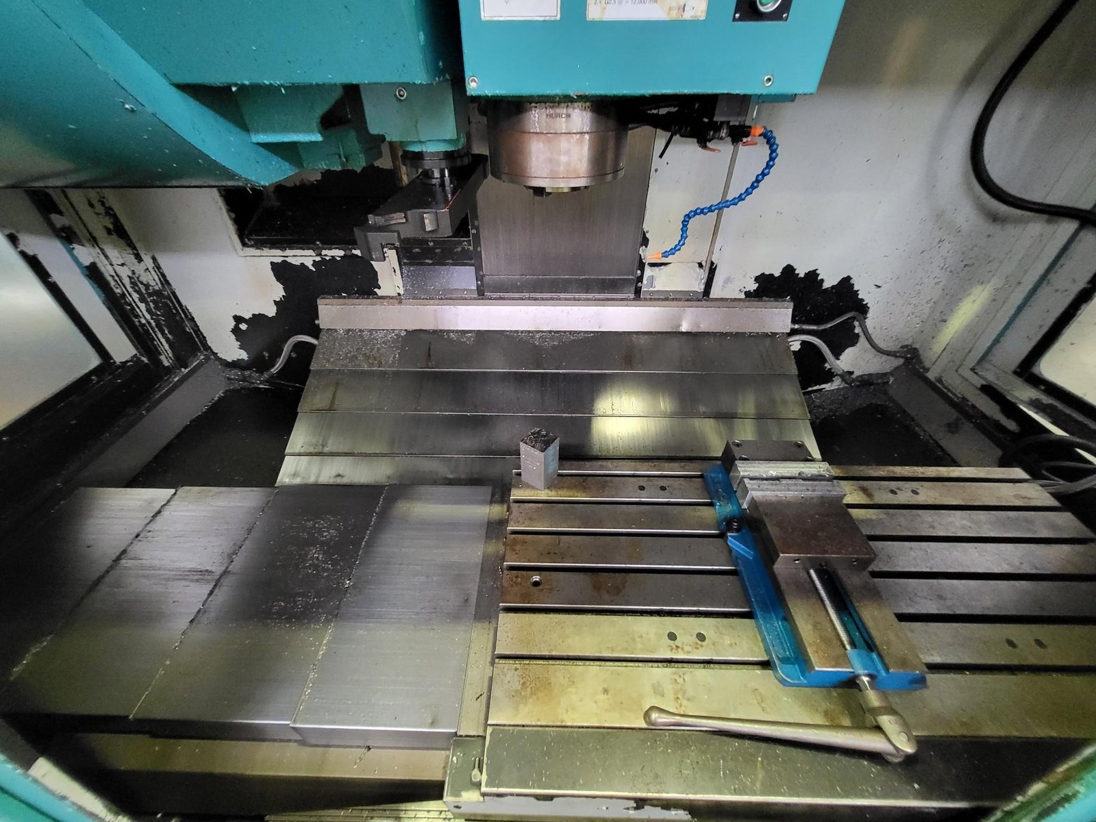 Hurco VMX50/50T CNC VMC, 2012 – 4-Axis H-400, Chip Conveyor, CTS Prep, WinMax - Image 5