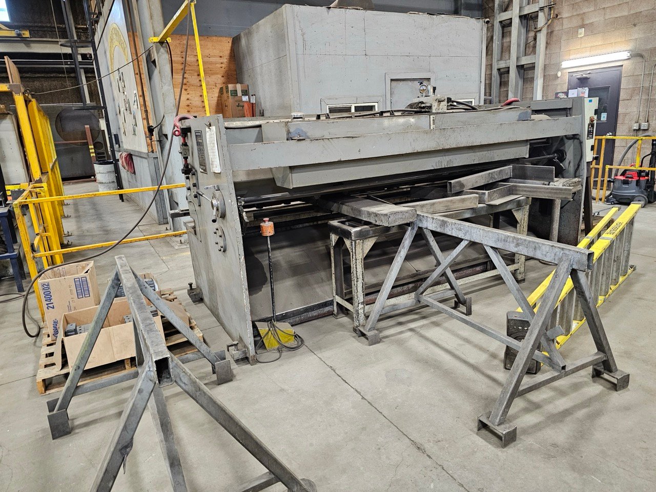 1/4″ x 10′ Masteel MSH-10250 Hydraulic Shear - Image 5