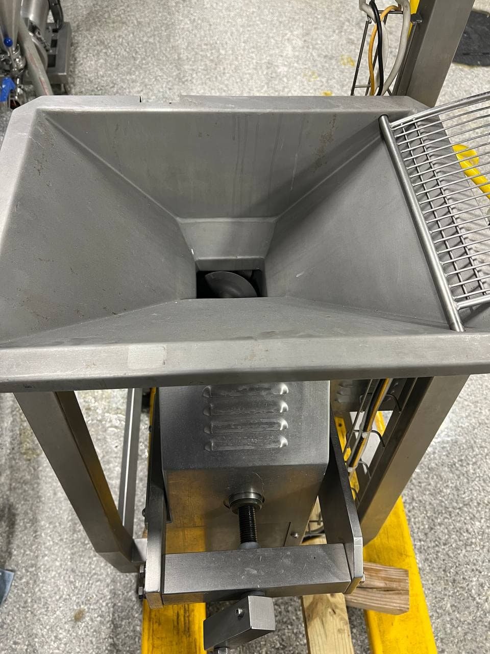 Pietribiasi Moldeadora DM.27 Mozzarella Moulding Machine, 2007 - Image 5