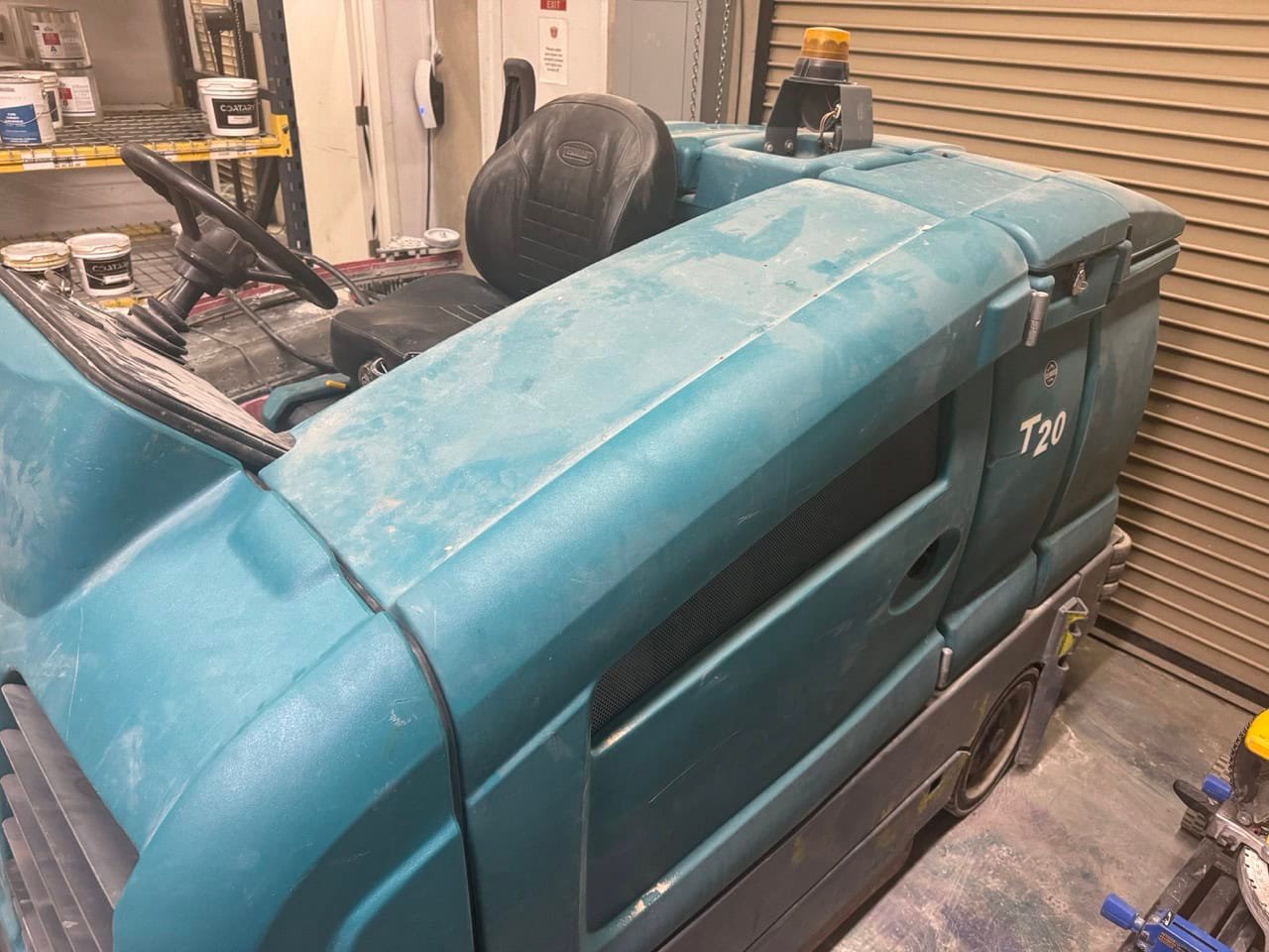 Tennant Floor Scrubber T-20, 2012 – 1 of 2 - Image 5