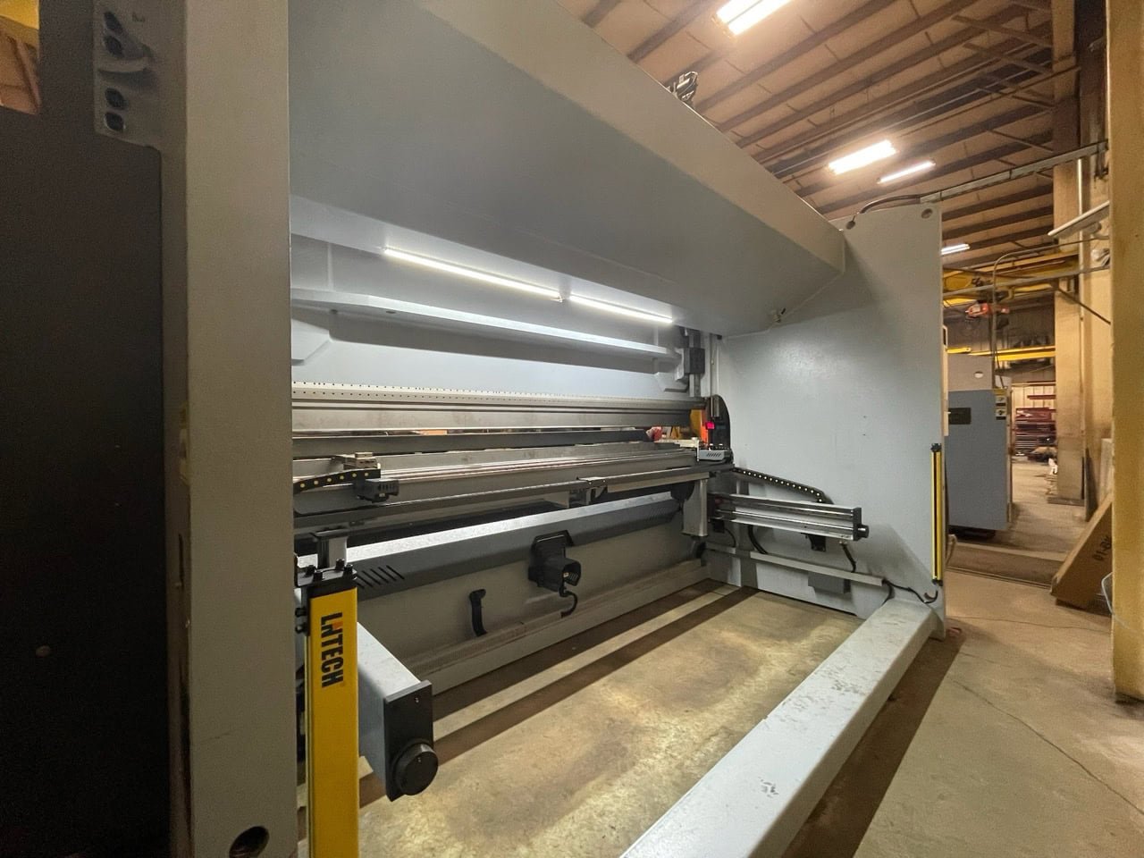 13′ X 440 Ton Accurl Genius Pro CNC Press Brake, 2025 – 6+1 - Image 5