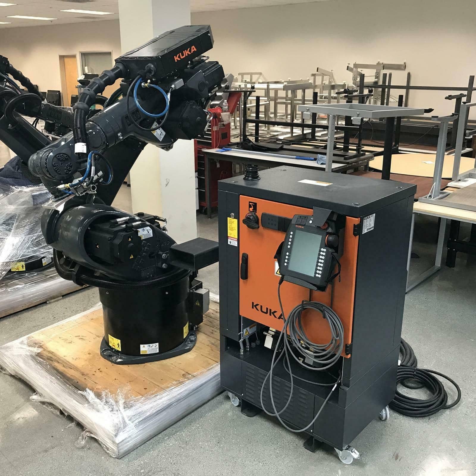 Kuka KR 60-3 CNC Robot, 2019 – KR C4 Control Unit, Never Used - Image 6
