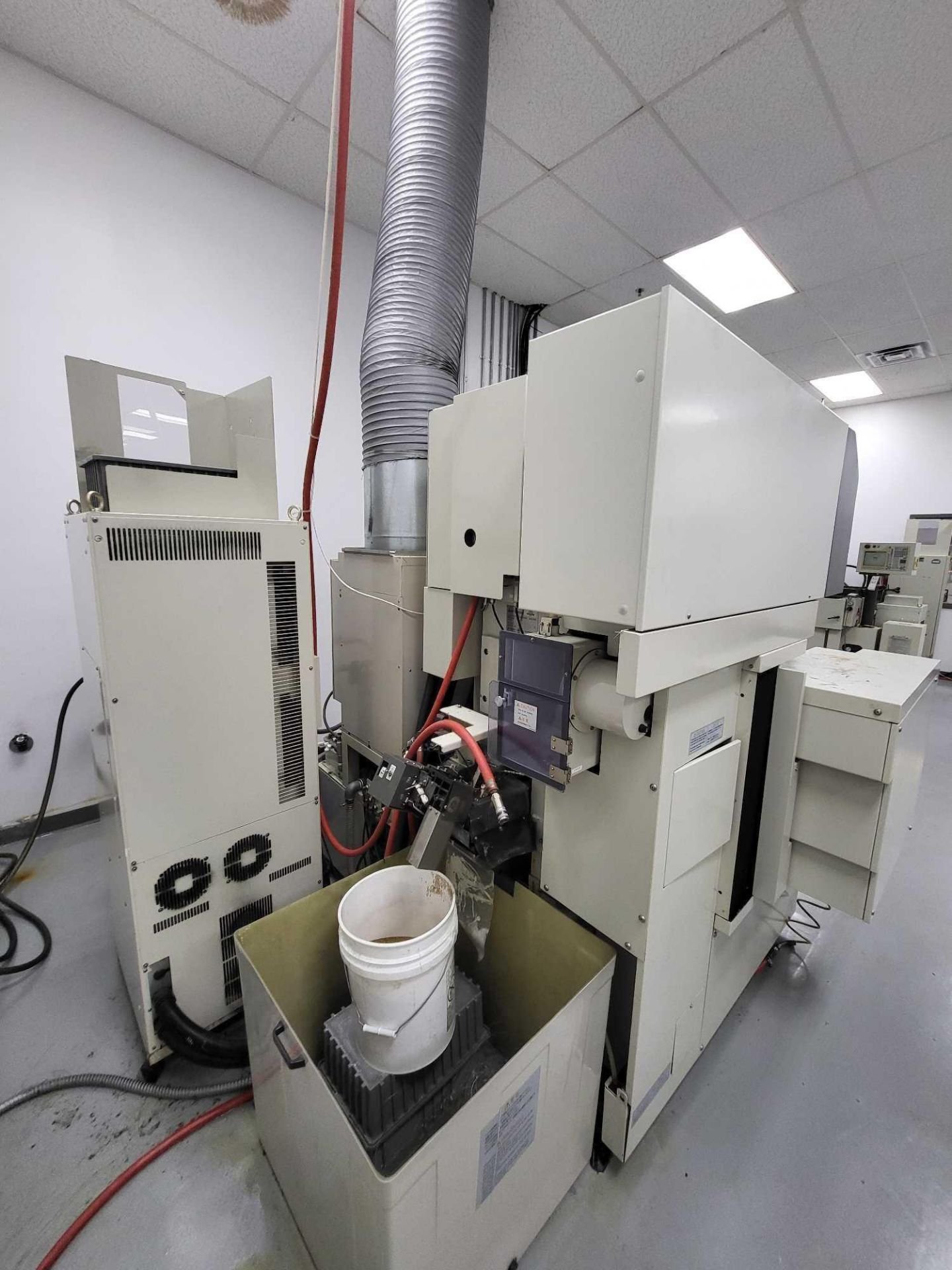 Mitsubishi FA10S Wire EDM, 2000 – Auto Wire Threading - Image 7