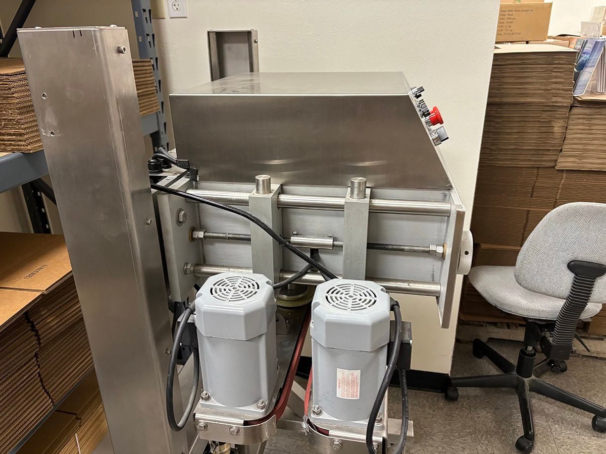 Full Accutek 8-Head Bottling Line – 2oz Bottles - Image 7