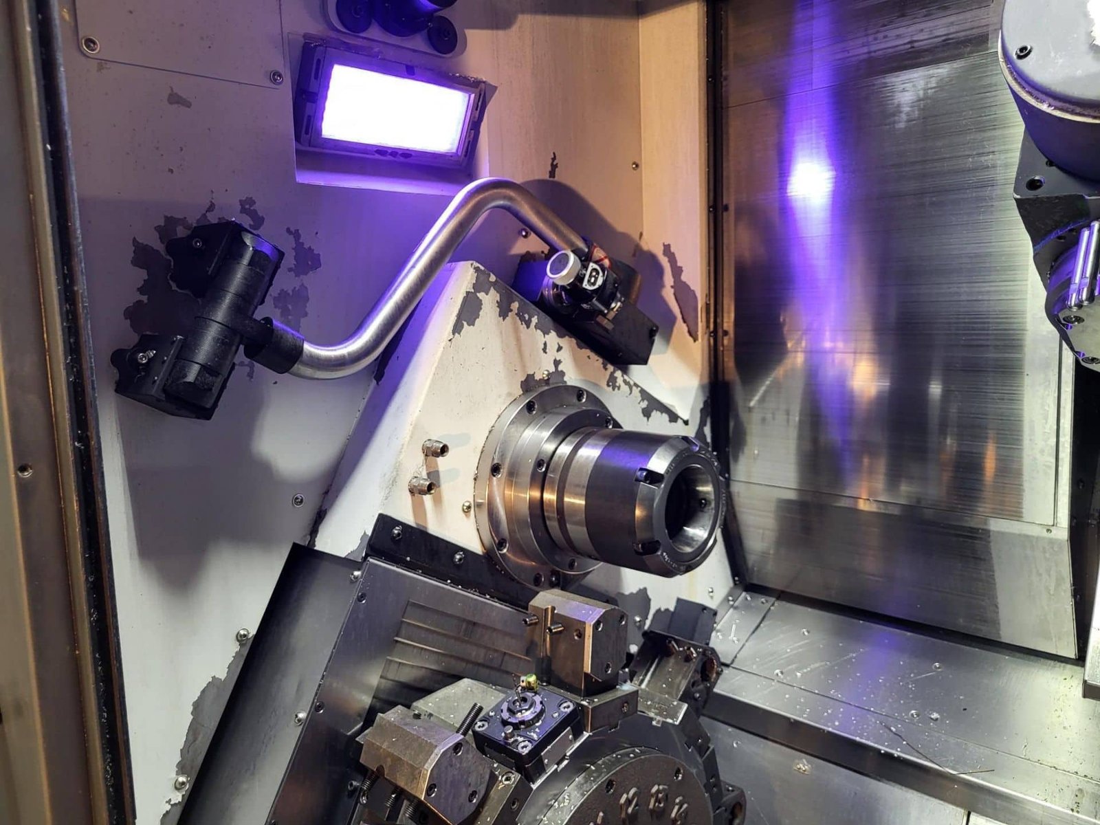 Doosan Puma MX1600ST CNC Lathe, 2013 – Parts Conveyor, ChipBlaster Coolant System, Sub-Spindle, Chip Conveyor, Quick Change Chuck - Image 8