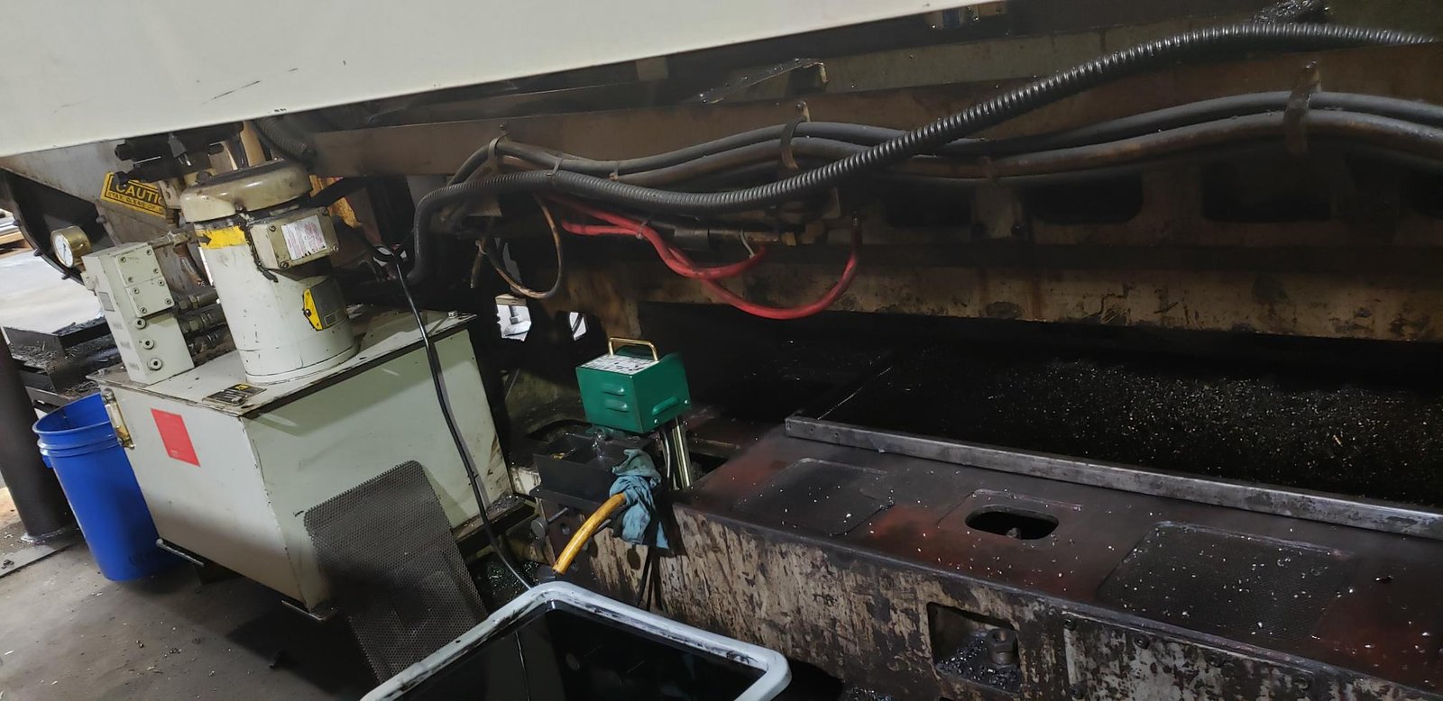 Okuma L1420 CNC Lathe, 1995 – Tailstock, Chip Conveyor - Image 8