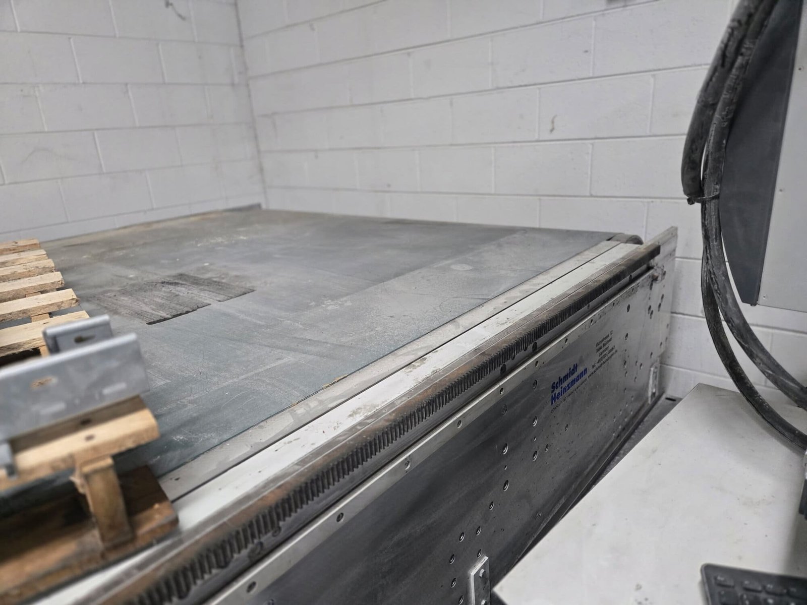 Schmidt & Heinzmann AutoCut SMC Cutting Table System - Image 9