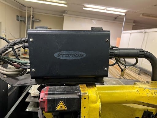 Lincoln Electric Dual Zone Weld Cell, Head and Tailstock, Fixed Table, Rj3iB Control, ArcMate 120iB - Image 9