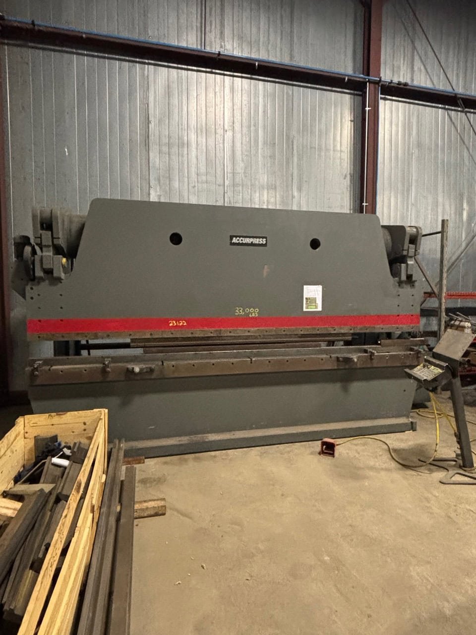 250 Ton x 14’ Accurpress 725014 Hydraulic Press Brake, 1999