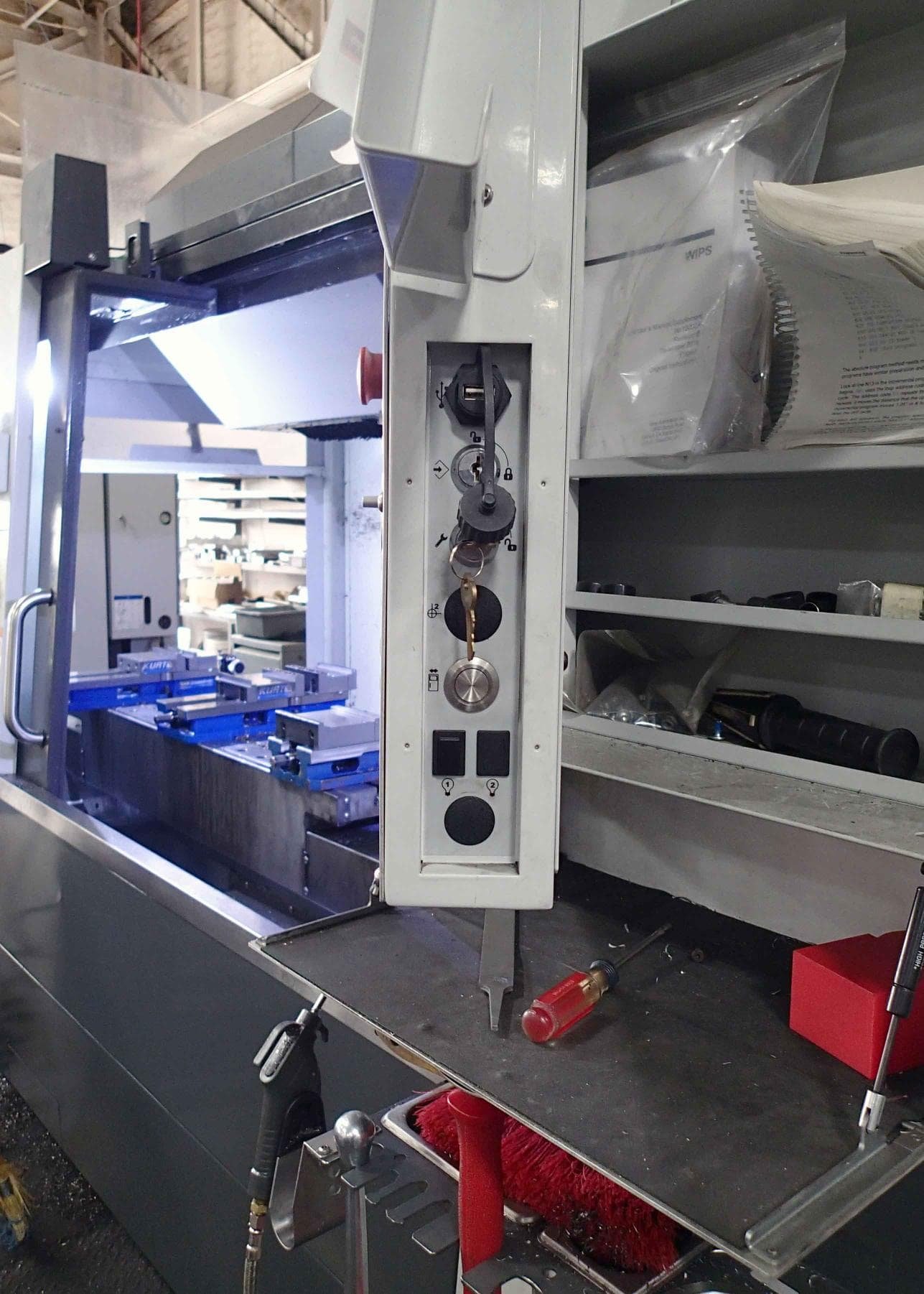 Haas VF-4SS 5-Axis VMC, 2020- TR200Y Trunnion Rotary Table, TSC, Probing, HSM, TCPC & DWO - Image 16
