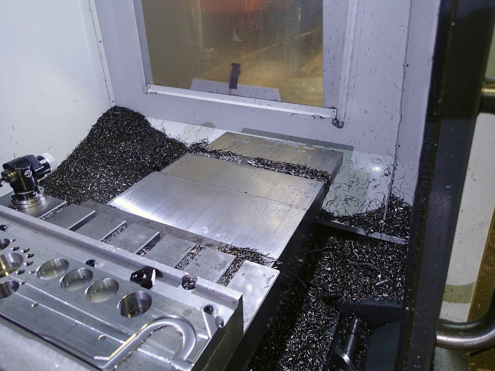 Haas VF-5SS 5-Axis VMC, 2020 – Probing, TSC, HSM, Auto Doors, TCPC & DWO - Image 8