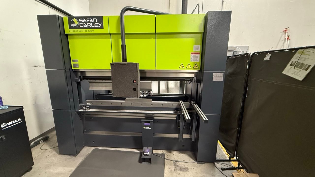 55 Ton x 6.6′ Safan Darley Premium 50-2050 Electric Press Brake, 2023 – Little Usage