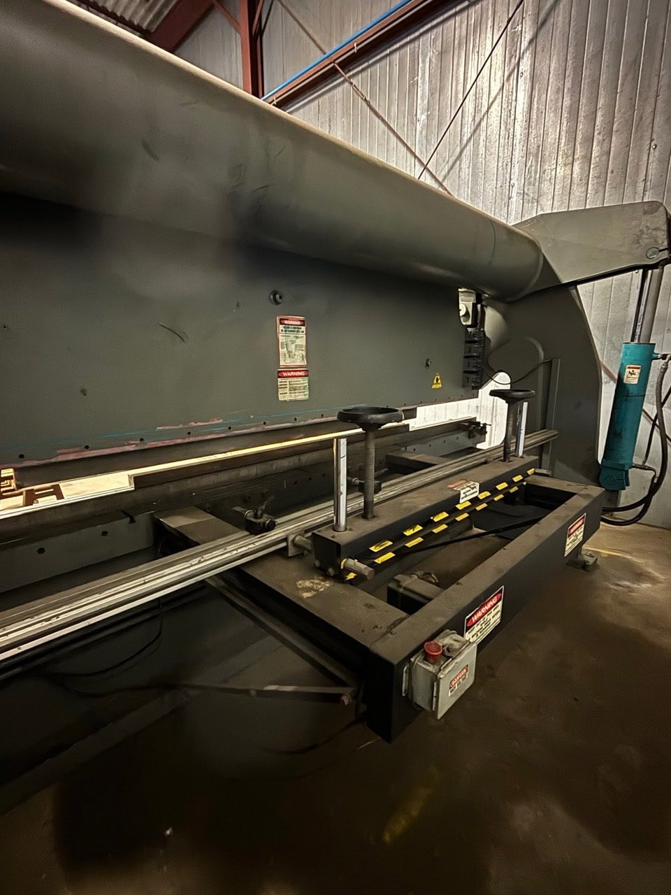 250 Ton x 14’ Accurpress 725014 Hydraulic Press Brake, 1999 - Image 4