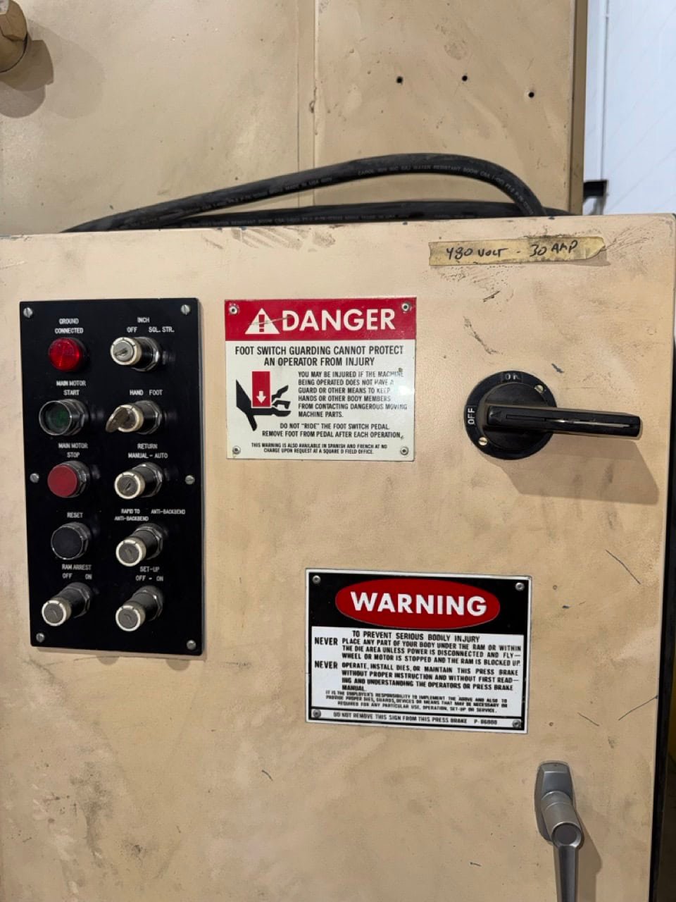 100 Ton x 8′ Niagara HBM-100-6-8 CNC Hydraulic Press Brake – Programmable Backgauge - Image 9