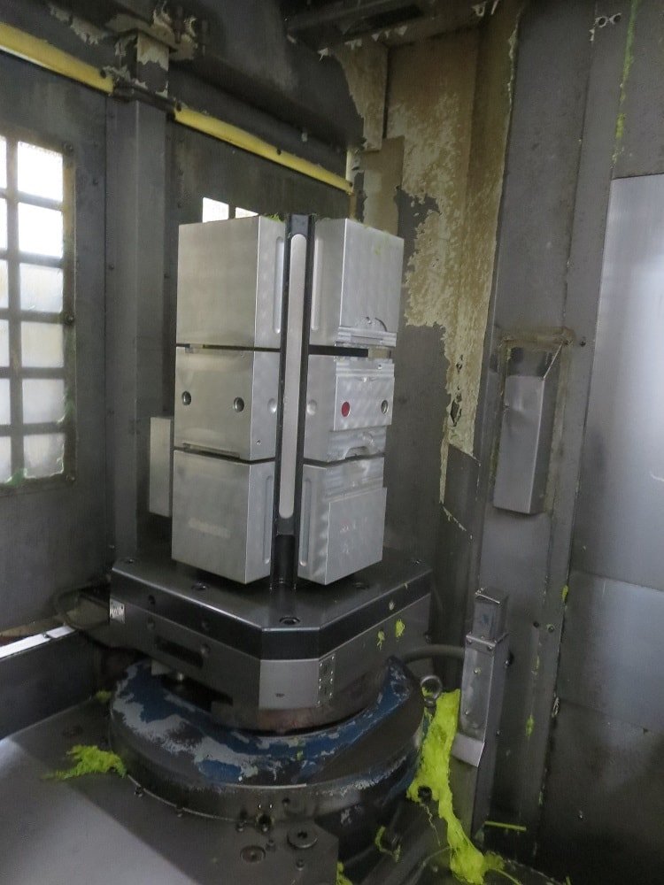 KIWA KNH-426X HMC, 2003-HPC, Fanuc Control, 12,000RPM, Chip Conveyor - Image 8