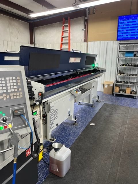 Hanwha XD32 II CNC Swiss Lathe, 2020 – Bar Feeder, Tri-Mist Collector, Chip Conveyor, Tooling - Image 9