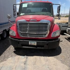 Freightliner Business Class M2 112 Day Cab Truck; 2011