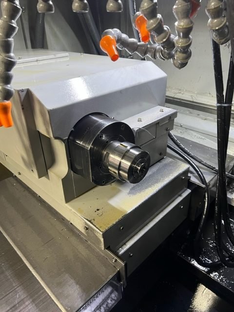 Hanwha XD32 II CNC Swiss Lathe, 2020 – Bar Feeder, Tri-Mist Collector, Chip Conveyor, Tooling - Image 5