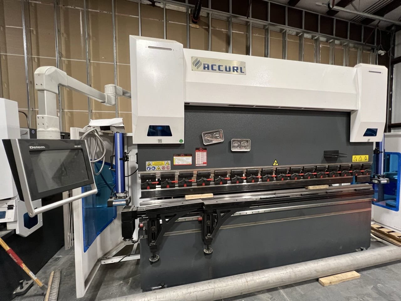 150 Ton x 10′ Accurl 5-Axis CNC Press Brake, 2021 – Backgauge, Laser Safety System, Crowning - Image 5