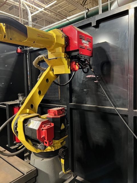 Lincoln Electric System 5 Robotic Welding Cell, 2013 – Fanuc ARCMate 100iC, Lincoln R350 350 Amp Power Supply - Image 5
