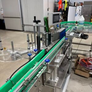 Zhangjiagang Bottling Line for Glass Botltes with Bottle Washer, Filler, Crowner, and Labeler