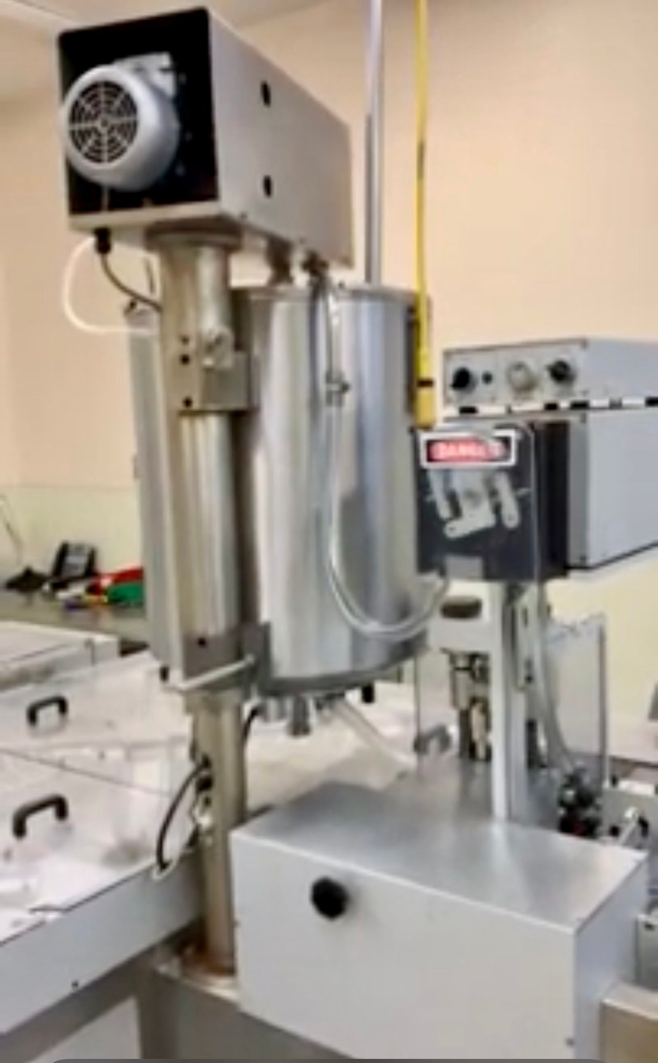 Sarong SAAS 6-AP Suppository Filler and Sealing Machine - Image 3