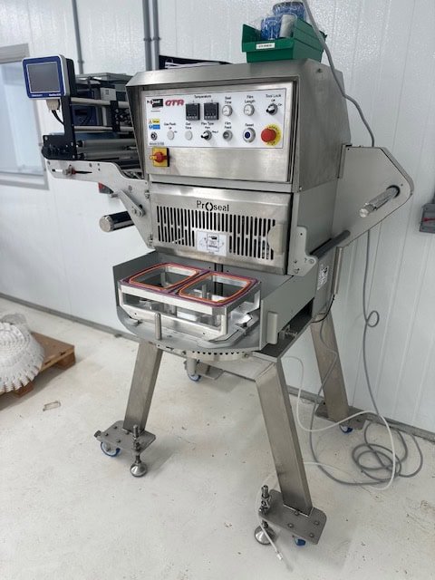 Pro Seal GTR Semi-Automatic Tray Sealer with Videojet DataFlex 6530 Thermal Transfer Printer, 2020 - Image 2