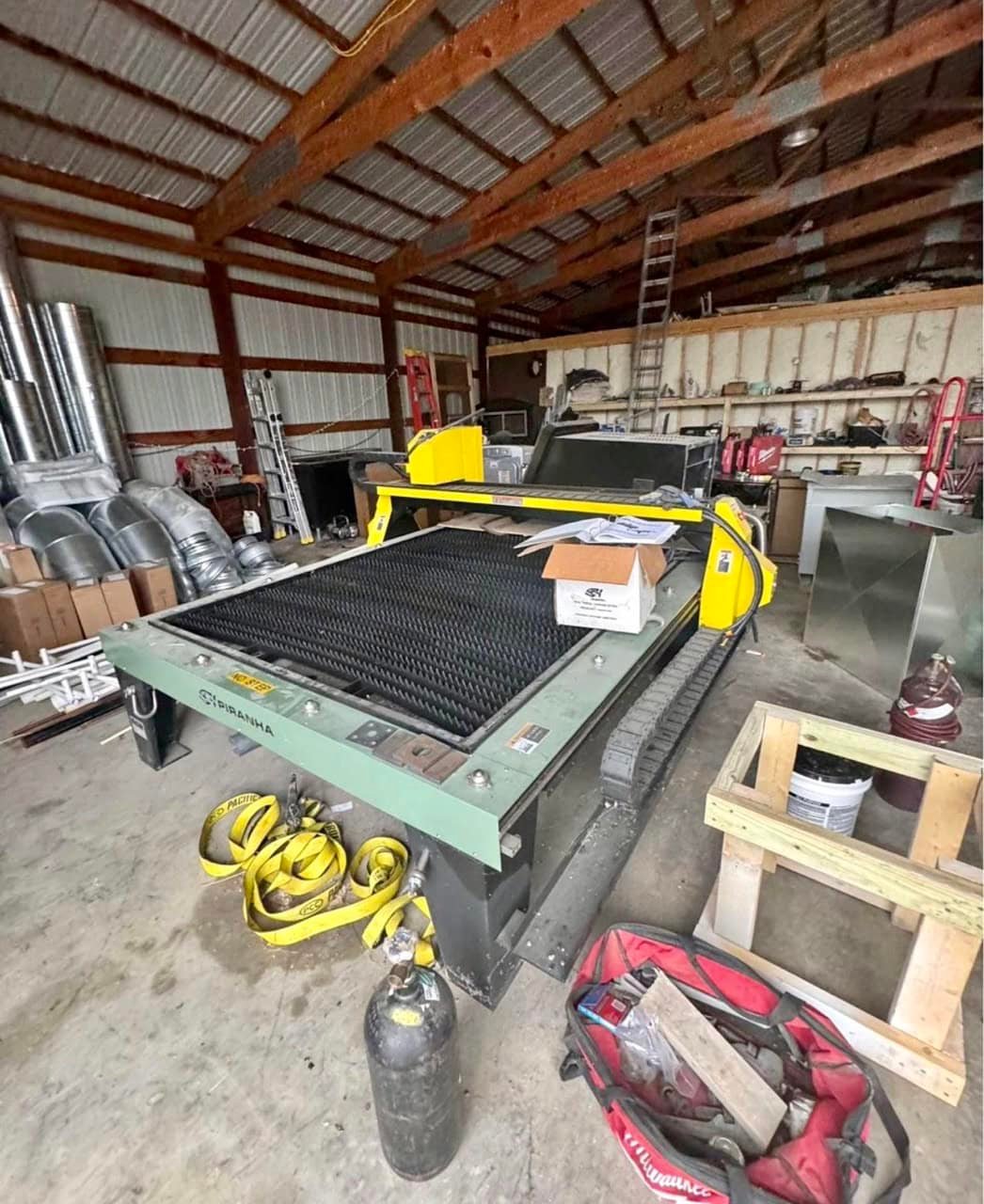 5′ x 10′ Piranha B510 Plasma, 2022 – HyperTherm Powermax 85 Sync