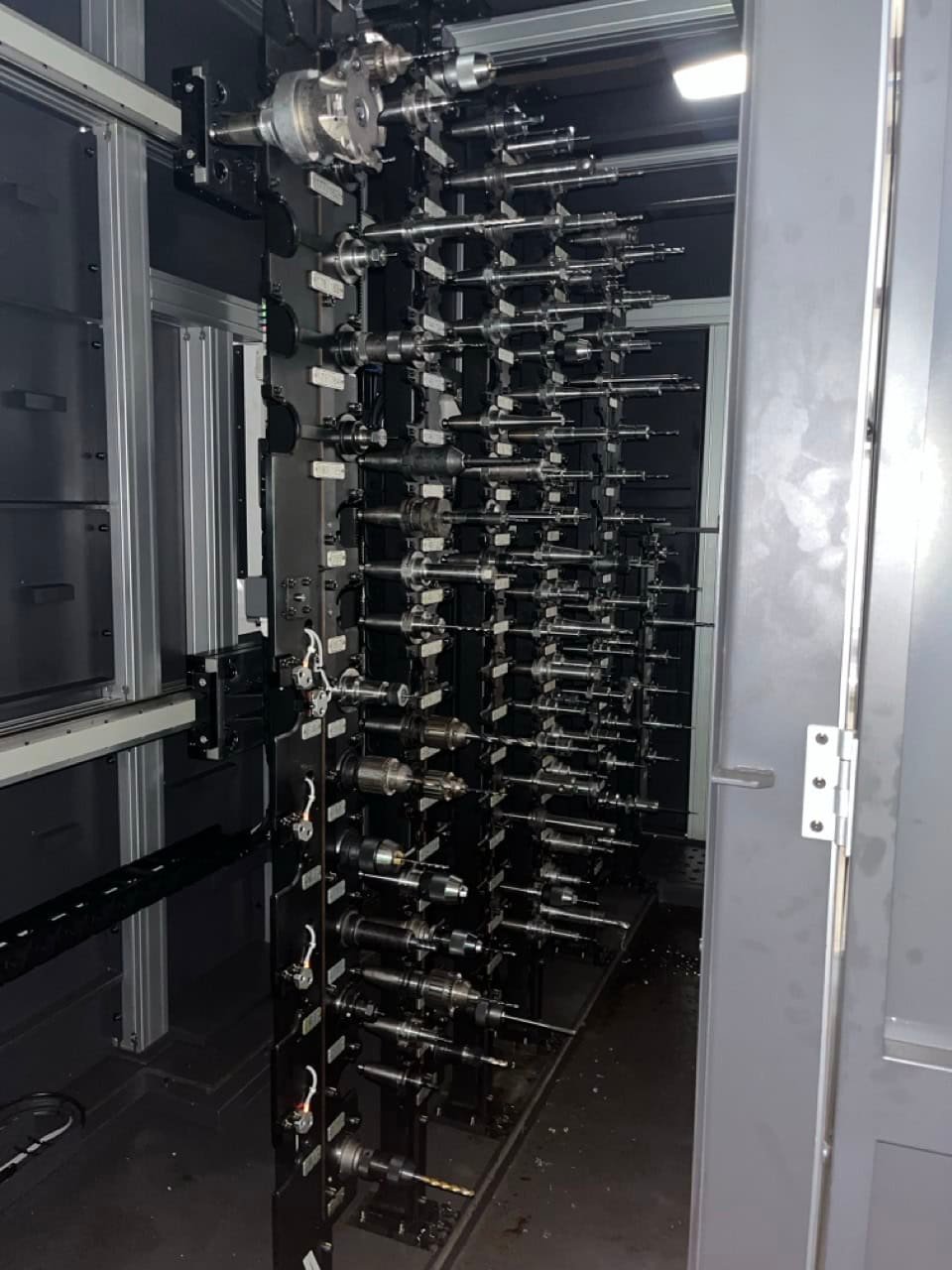 Okuma MB-5000HII HMC, 2020 – 6 Pallet Changer System, Chip Conveyor, Coolant Through Spindle, Low Hours - Image 8