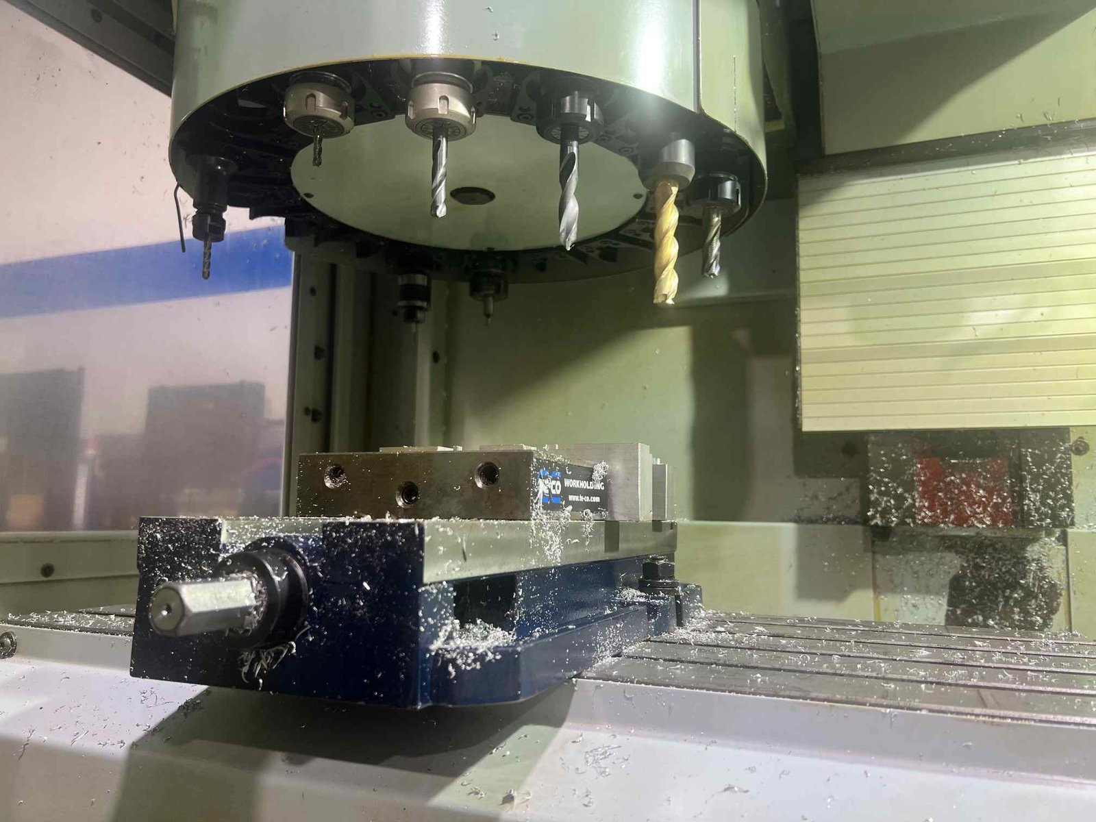 Sharp SV-2412S VMC, 2004 – Fanuc Control, Available Immediately - Image 4