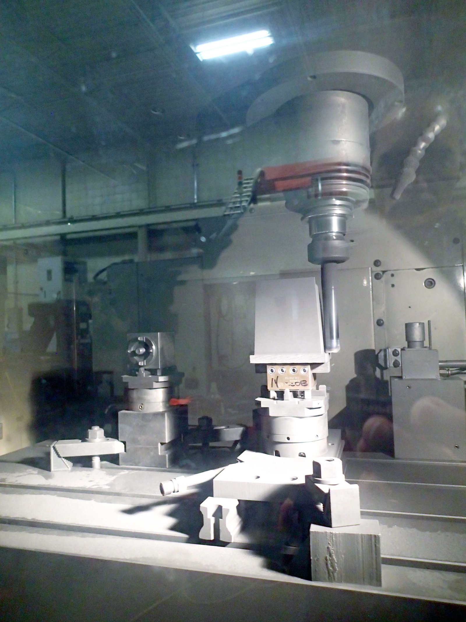 Makino SNC64-A15 Graphite Mill VMC, 1996 – Video Available - Image 3