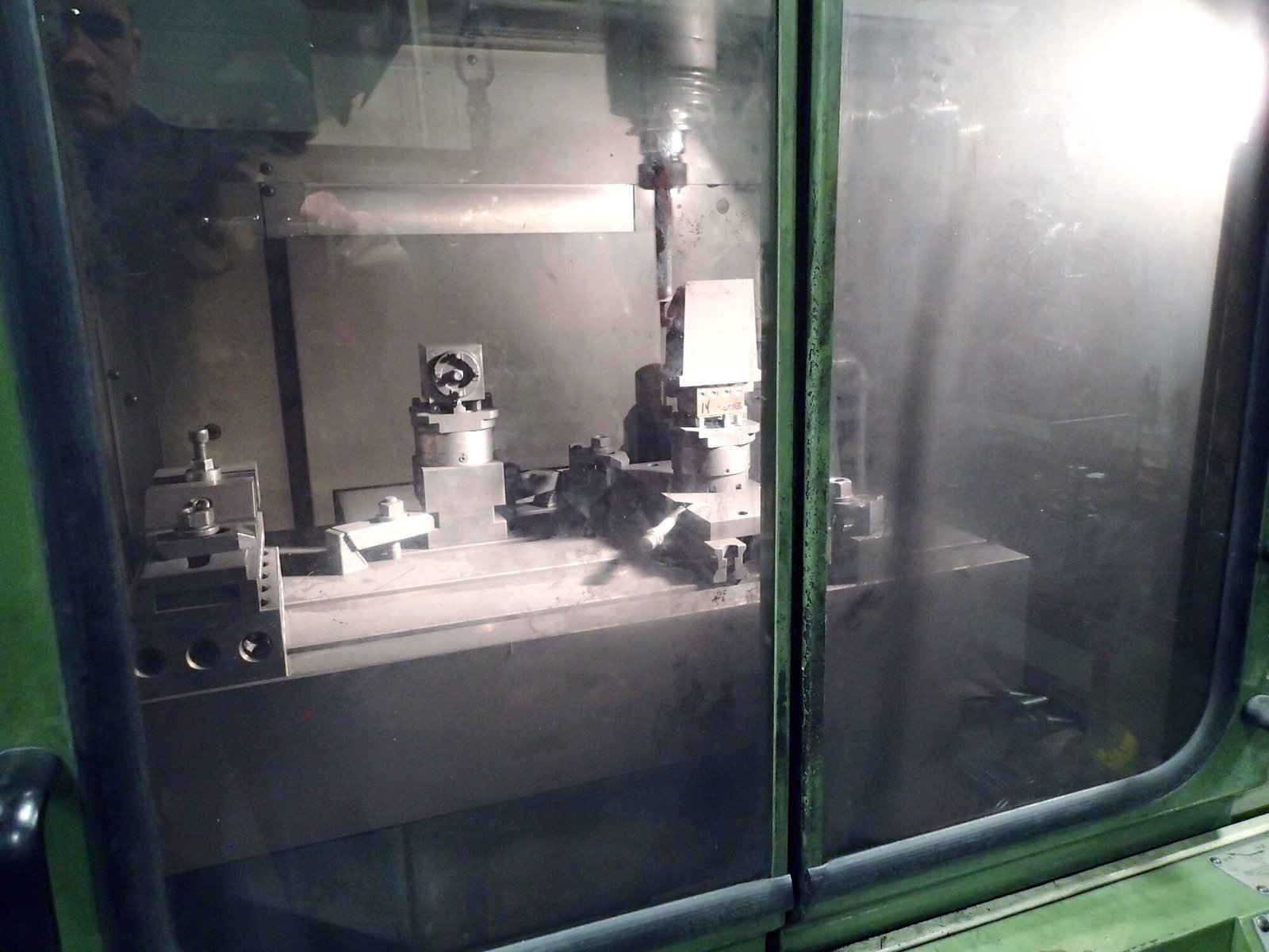 Makino SNC64-A15 Graphite Mill VMC, 1996 – Video Available - Image 6