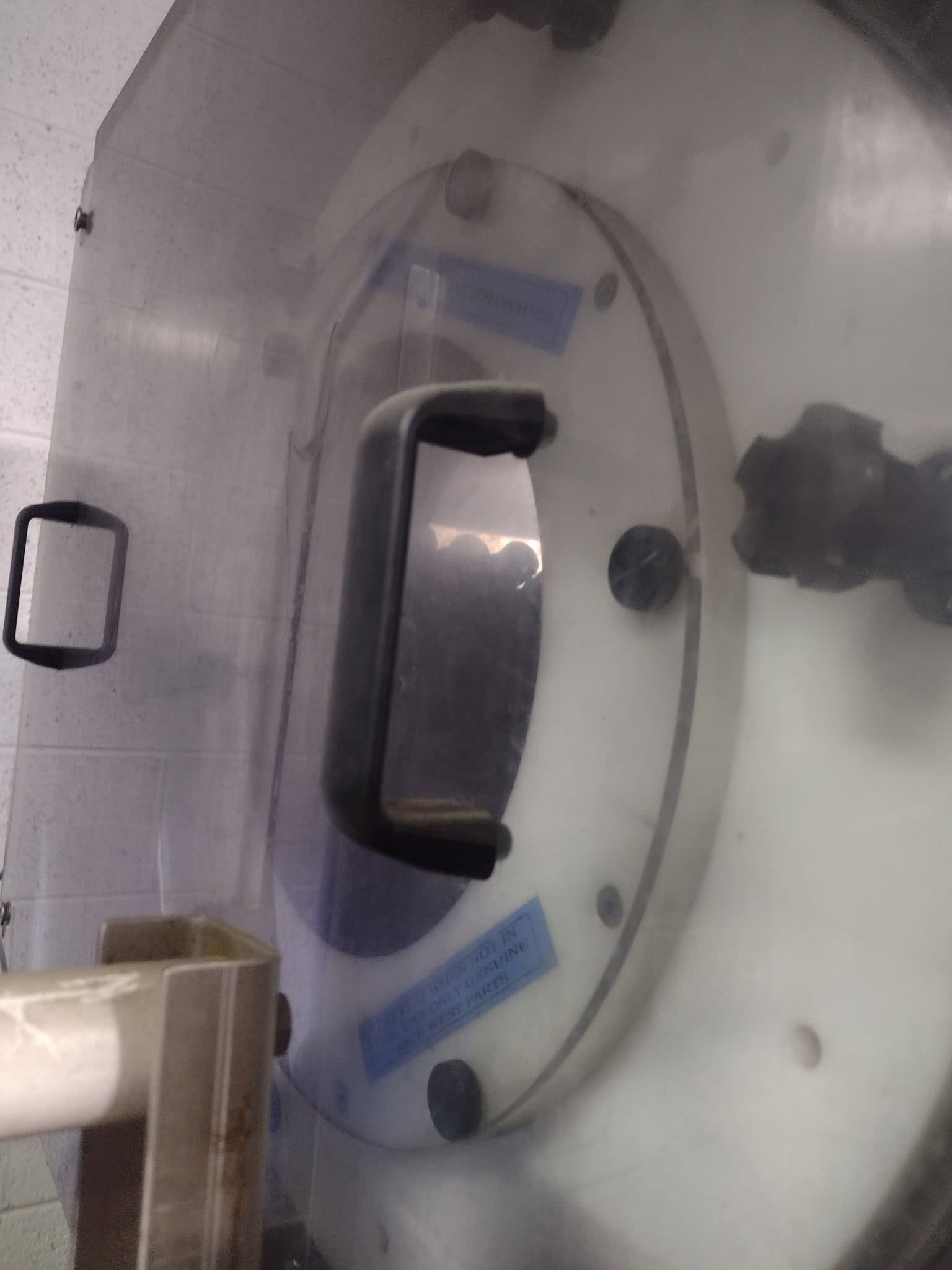 Pack West 120 Inline Capper with #7+2 Vertical Cap Elevator – Complete Automatic Bottle Capping System - Image 2