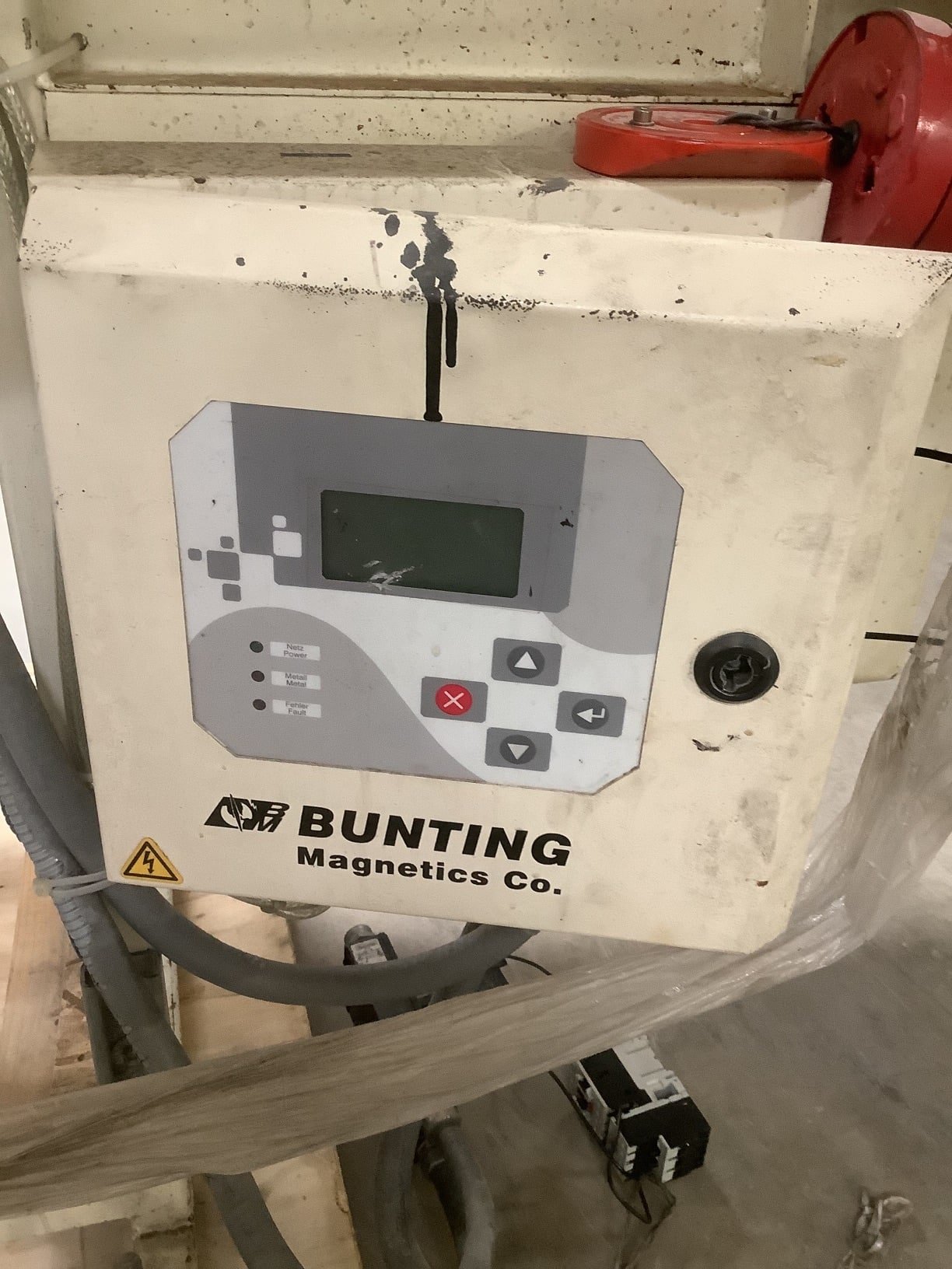 Bunting meTRON Coil Metal Detector - Image 4