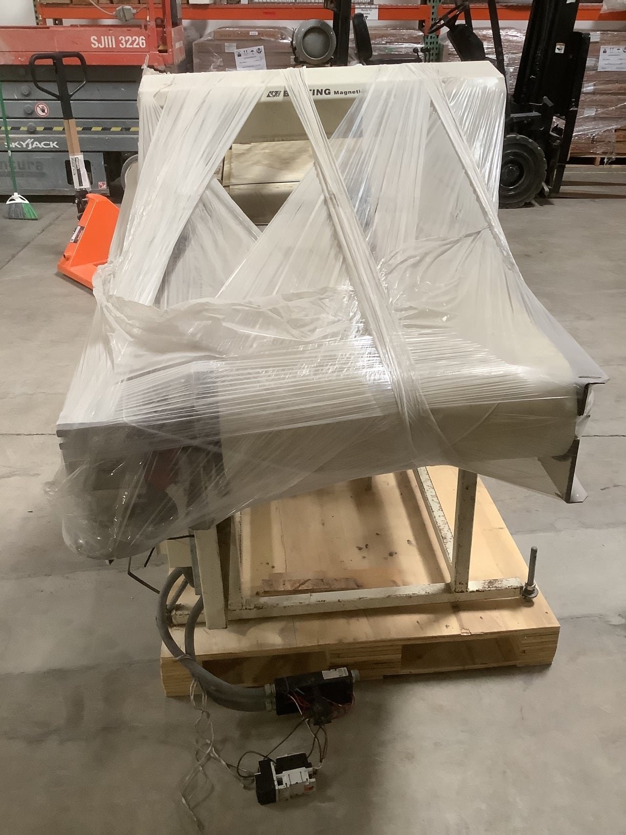 Bunting meTRON Coil Metal Detector - Image 8