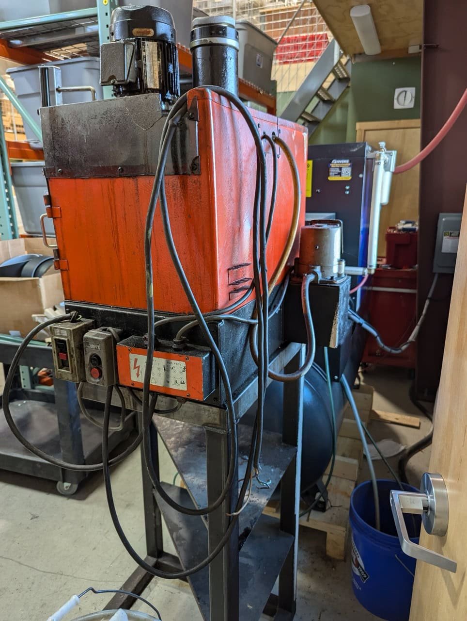 22 Ton Amada Aries 245 CNC Turret Punch, 1994 – Comes With Amada Tool Sharpener - Image 7