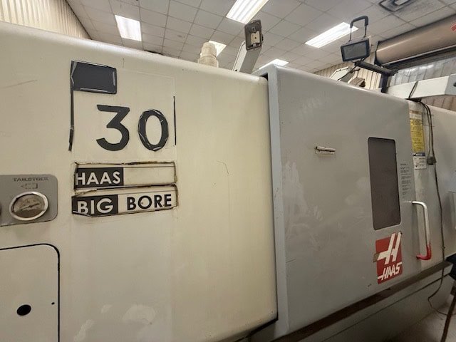 Haas SL-30TB Big Bore Lathe, 2003 – Tailstock, Chip Conveyor, Known Issue - Image 3